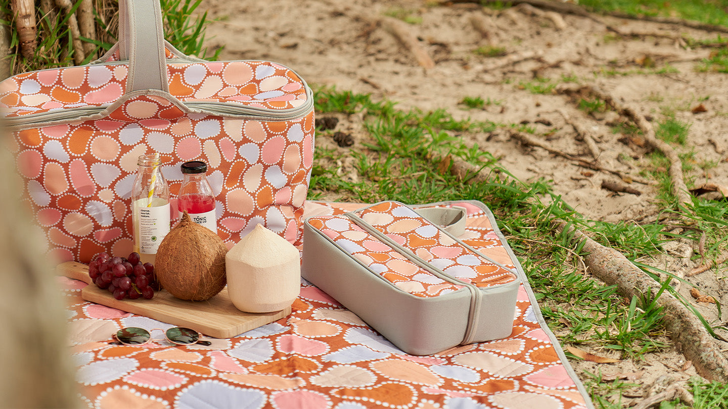 heart-shaped-rock-picnic