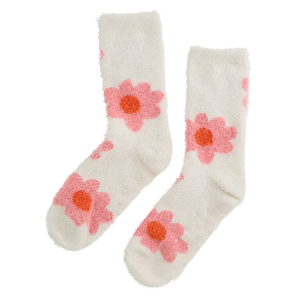 Fuzzy-bed-socks-big-pink-flower