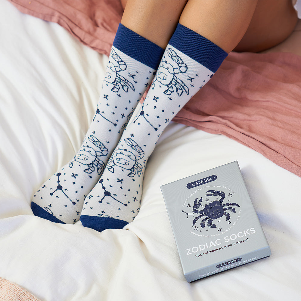 zodiac-boxed-socks-cancer