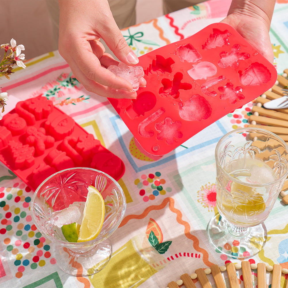 christmas holiday - tablecloth - ice tray - palm glassware
