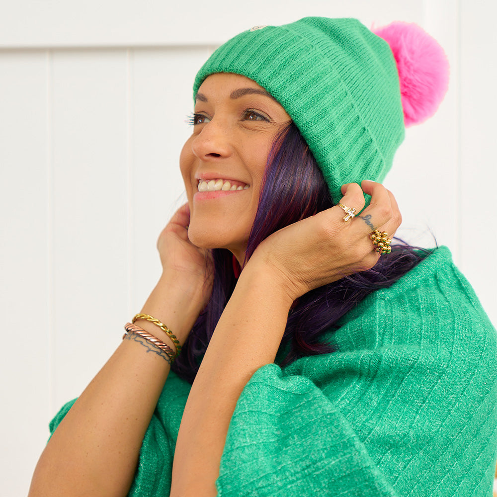 poncho-knitted-green-beanie-socks-set