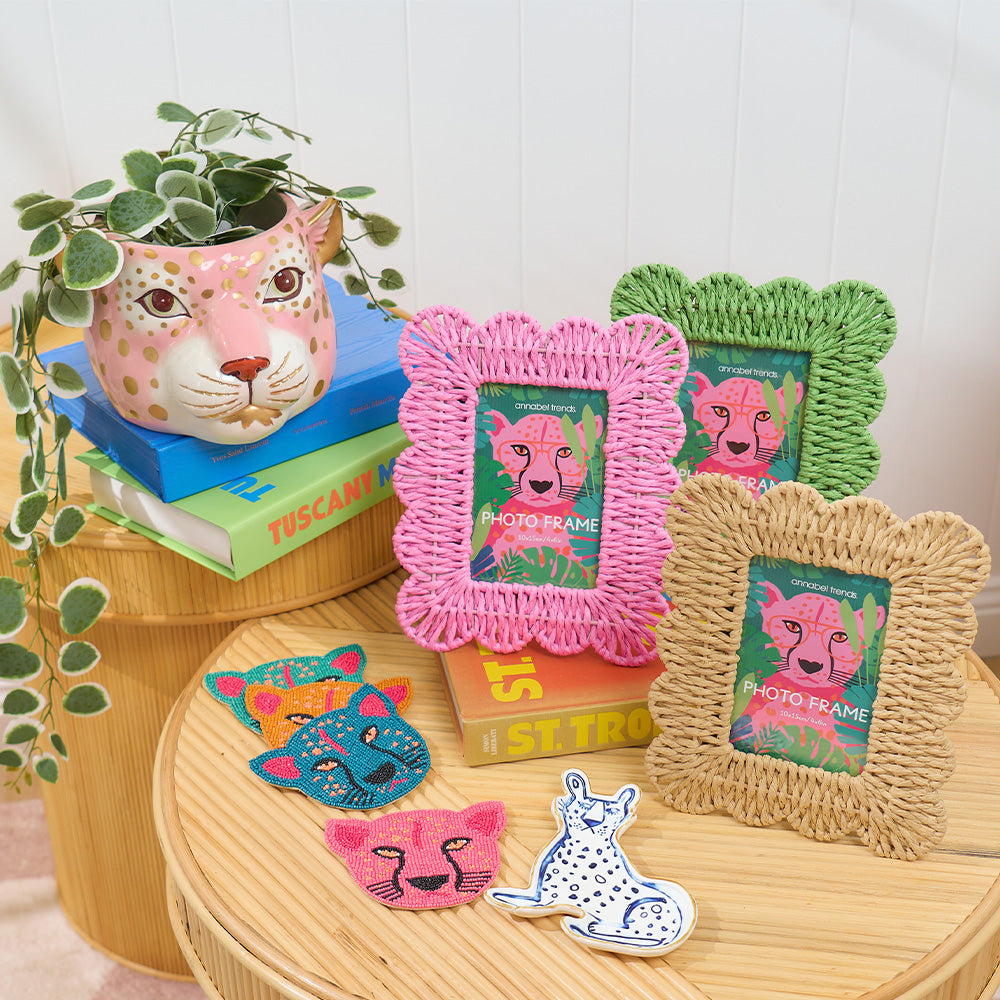 papier-photo-frames-pink-reen-natural-cheetah-planter-cheetah-coasters